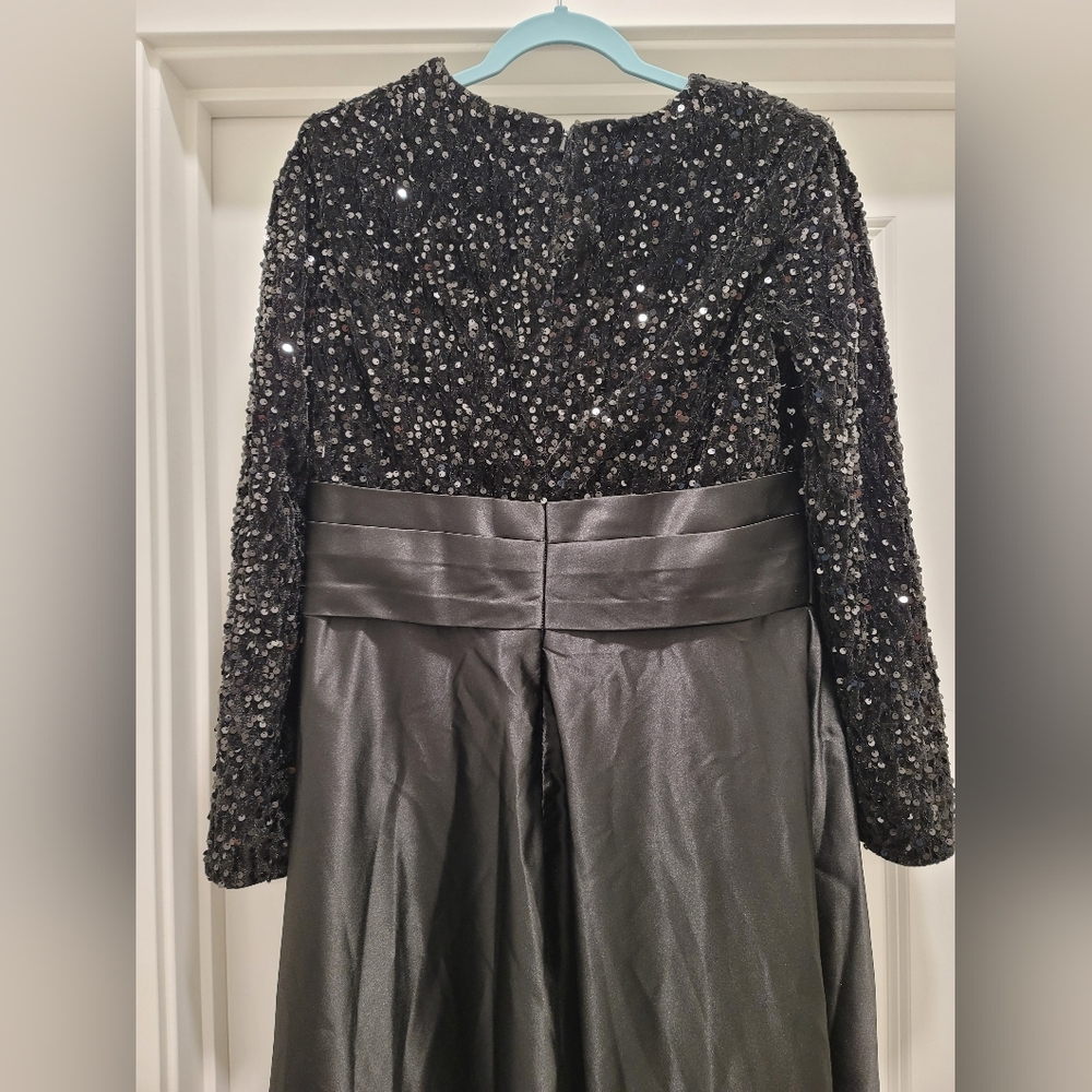 Black Sequin Evening Gown - Picture 5 of 7
